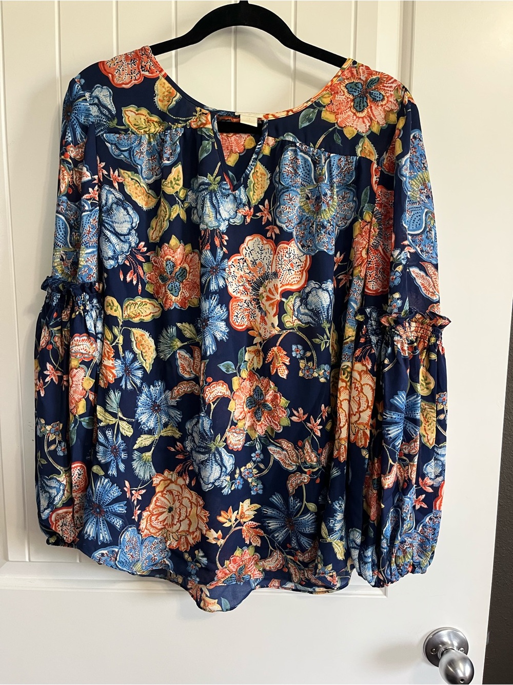 Chico's Pull Over Floral Top Ruffle Key Hole Sz 2 US 12/14 Boho Office Career